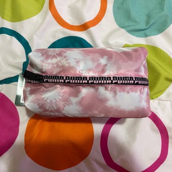 Puma makeup bag - Picture 2 of 3